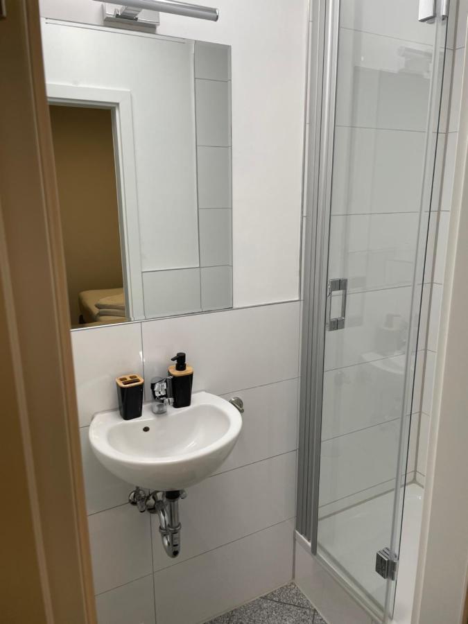 Glessener Braustube Hotell Bergheim  Eksteriør bilde